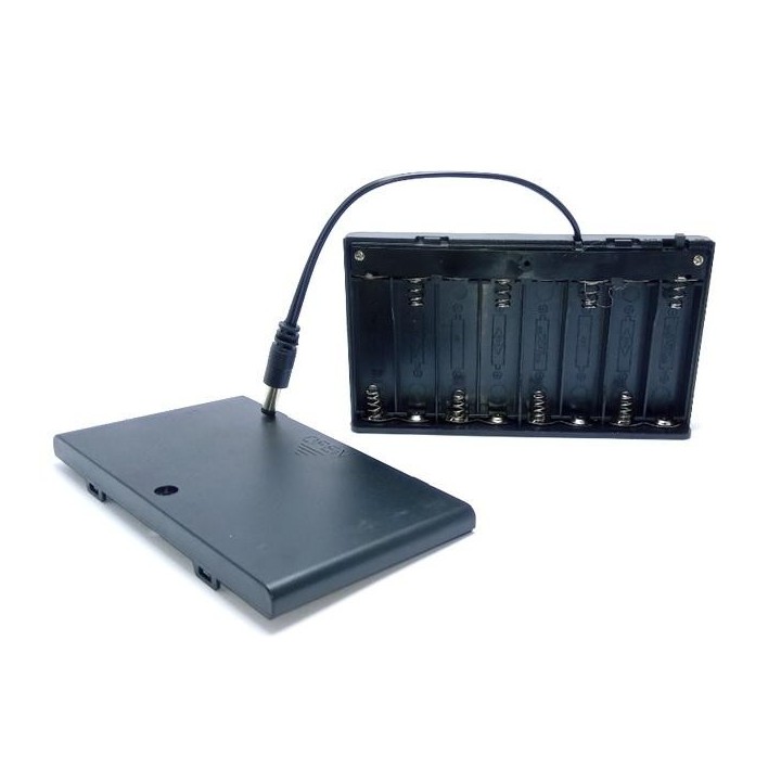 Caja portapilas con conector jack 2.1 e interruptor para 8 pilas tipo AA