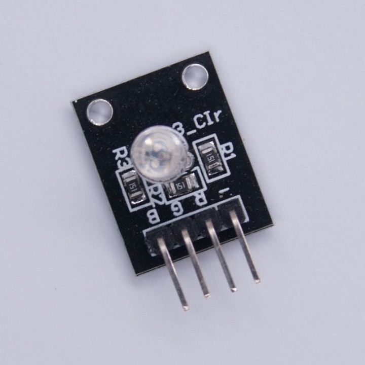 Módulo KY-016, consta de un LED RGB de 5 mm