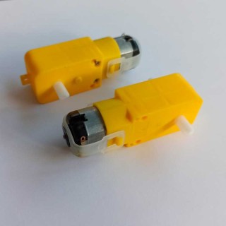 Motor reductor 48:1 con doble eje de plástico 3-6V para robot Arduino